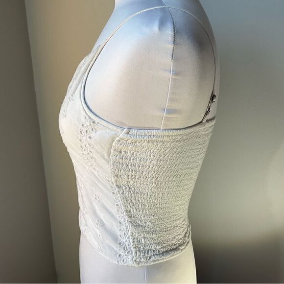 Abercrombie Kids White Eyelet Spagetti Strap Tank. Size 12 - Picture 2 of 11